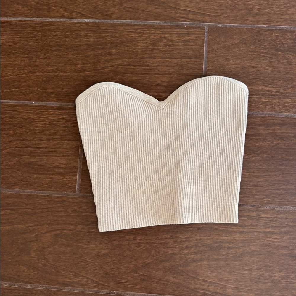 Aritzia babaton Ribbed Strapless crop tube top